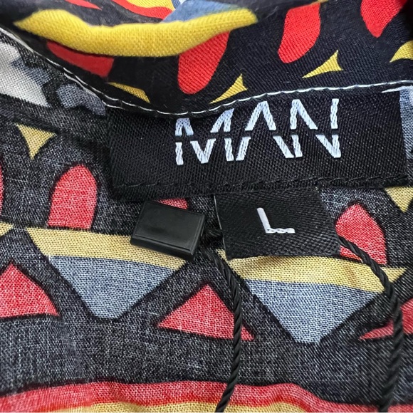 Boohoo Man Short Sleeve Retro Print Casual Button Up Collared Shirt Large New - Picture 6 of 6
